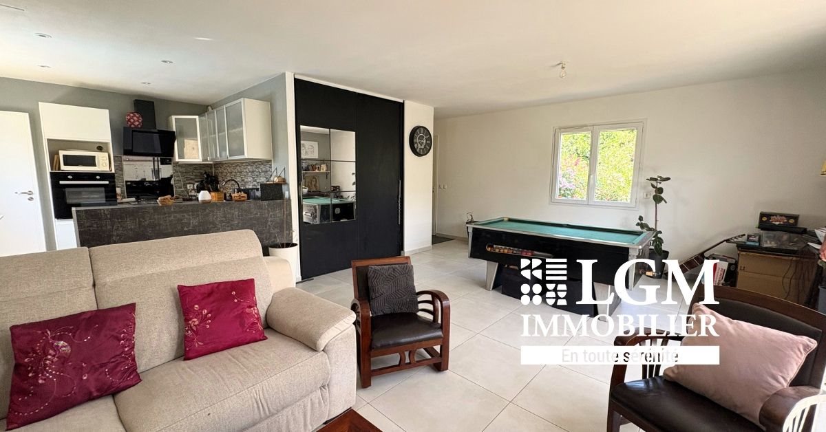 Maison à vendre, 91m², Aujargues