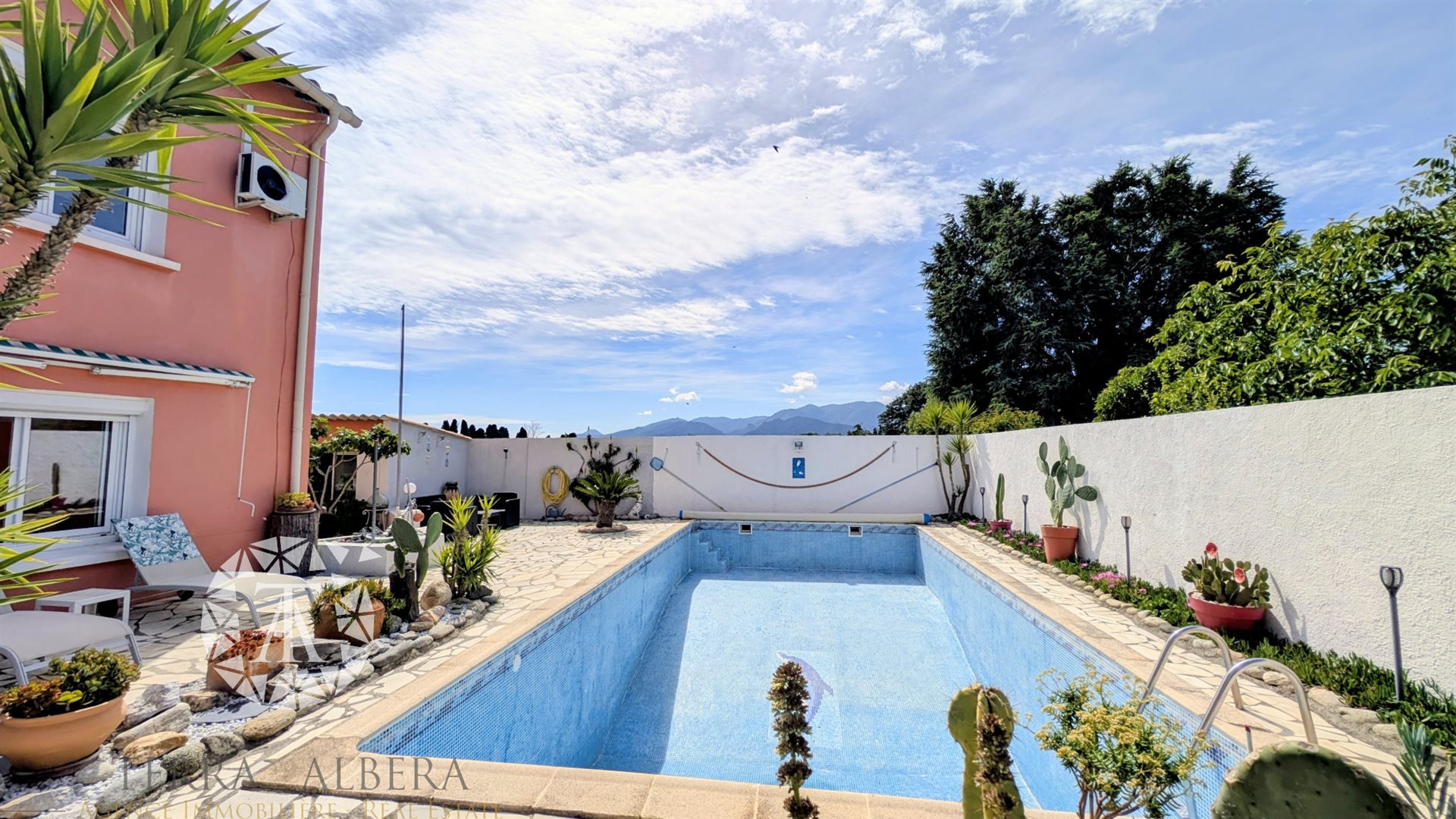 Maison à vendre, 160m², Ortaffa