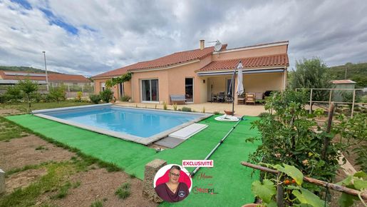 Maison 8 pièces 184 m² · à Neschers · 184 m² · 399 000 €