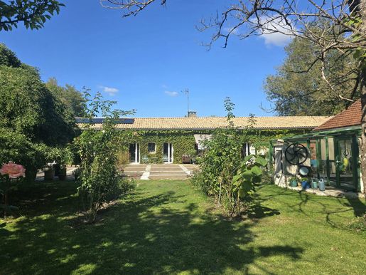 Maison 6 pièces 175 m² · à Saint-Paul-Lizonne · 175 m² · 439 000 €