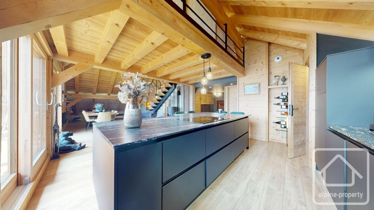 Stunningly renovated loft-style apartment with south-facing terrace, garden, private... - Plus