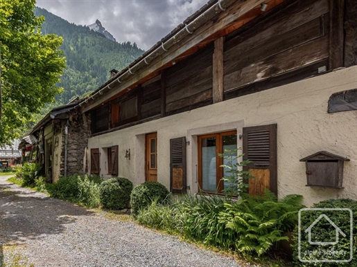 Maison 6 pièces 174 m² · à Chamonix-Mont-Blanc · 174 m² · 1 550 000 €
