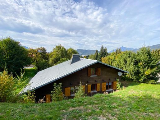 Maison 3 pièces 147 m² · à Arâches-la-Frasse (les Carroz d'Arâches) · 147 m² · 457 600 €