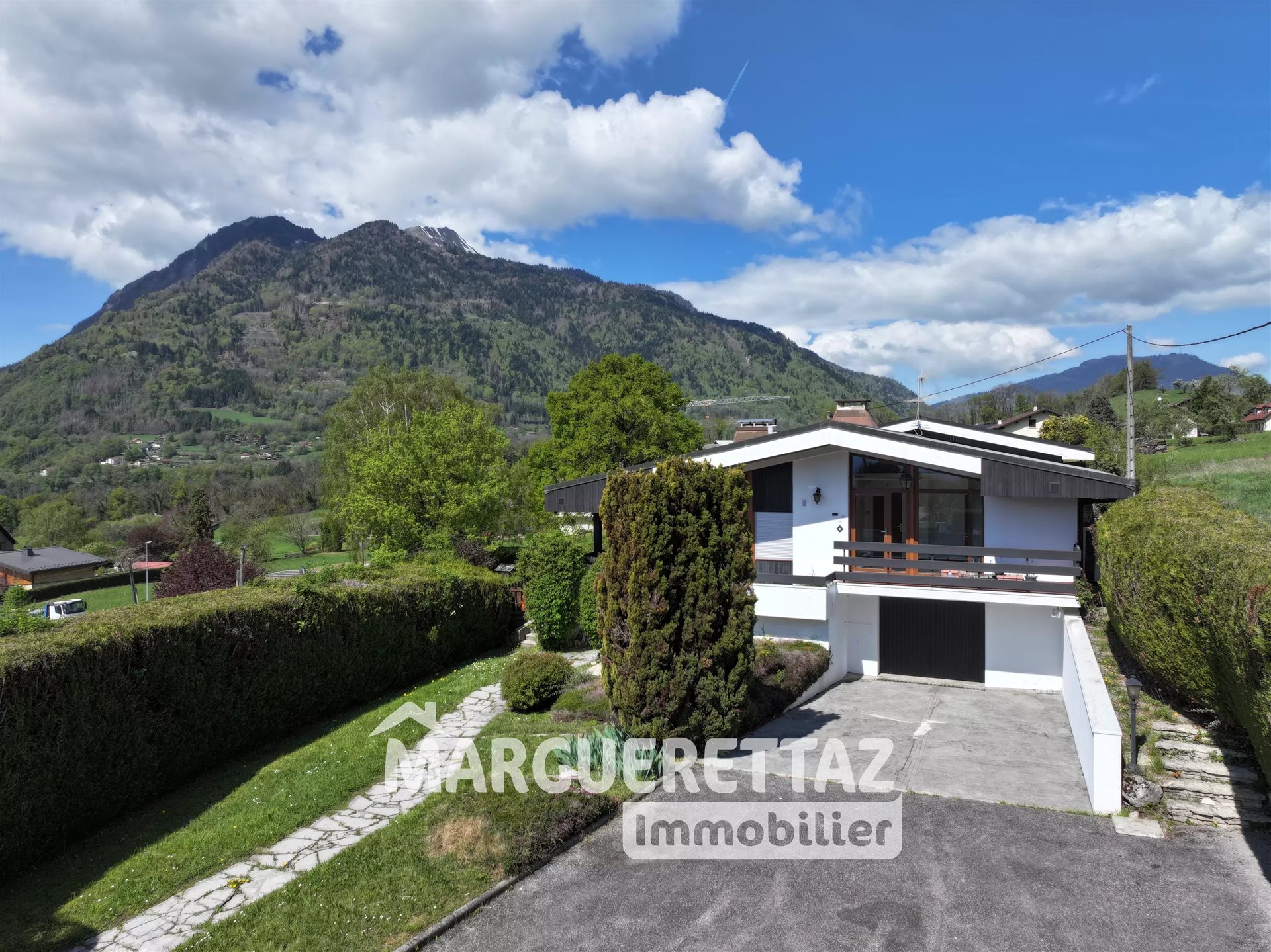 Maison à vendre, 214m², Marignier