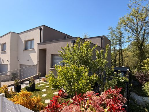 Maison 6 pièces 198 m² · à Jouy-aux-Arches · 198 m² · 495 000 €