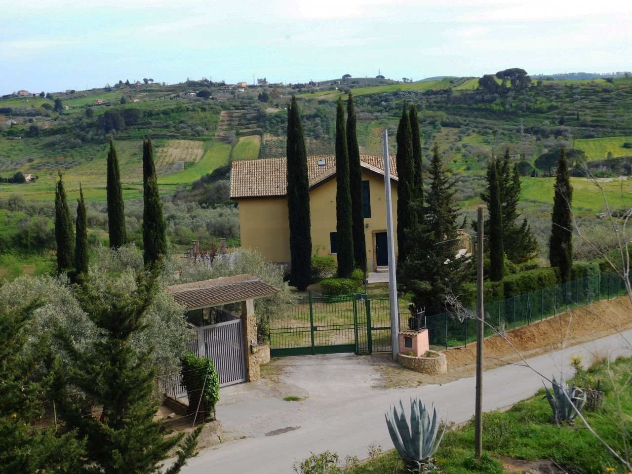 Advert pic 0