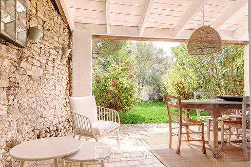 Maison 4 pièces 95 m² · à La Couarde-sur-Mer · 95 m² · 737 000 €
