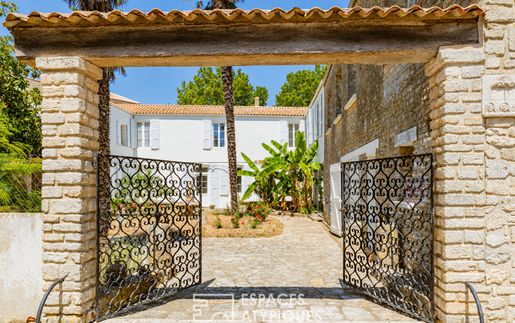 Maison 14 pièces 434 m² · à Le Château-d'Oléron · 434 m² · 842 000 €