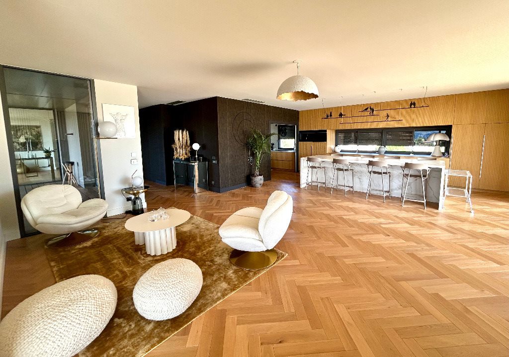 Appartement à vendre, 280m², Montélimar