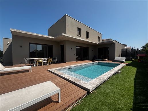 Maison 5 pièces 193 m² · à Montélimar · 193 m² · 649 000 €