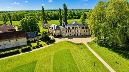 Maison 22 pièces 936 m² · à Chabris · 936 m² · 3 065 000 €