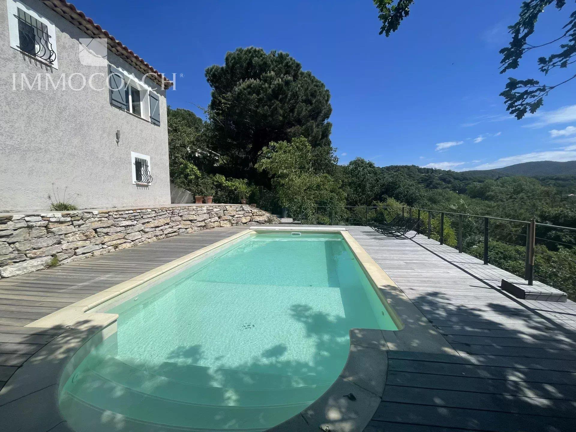 Maison à vendre, 150m², Collobrières
