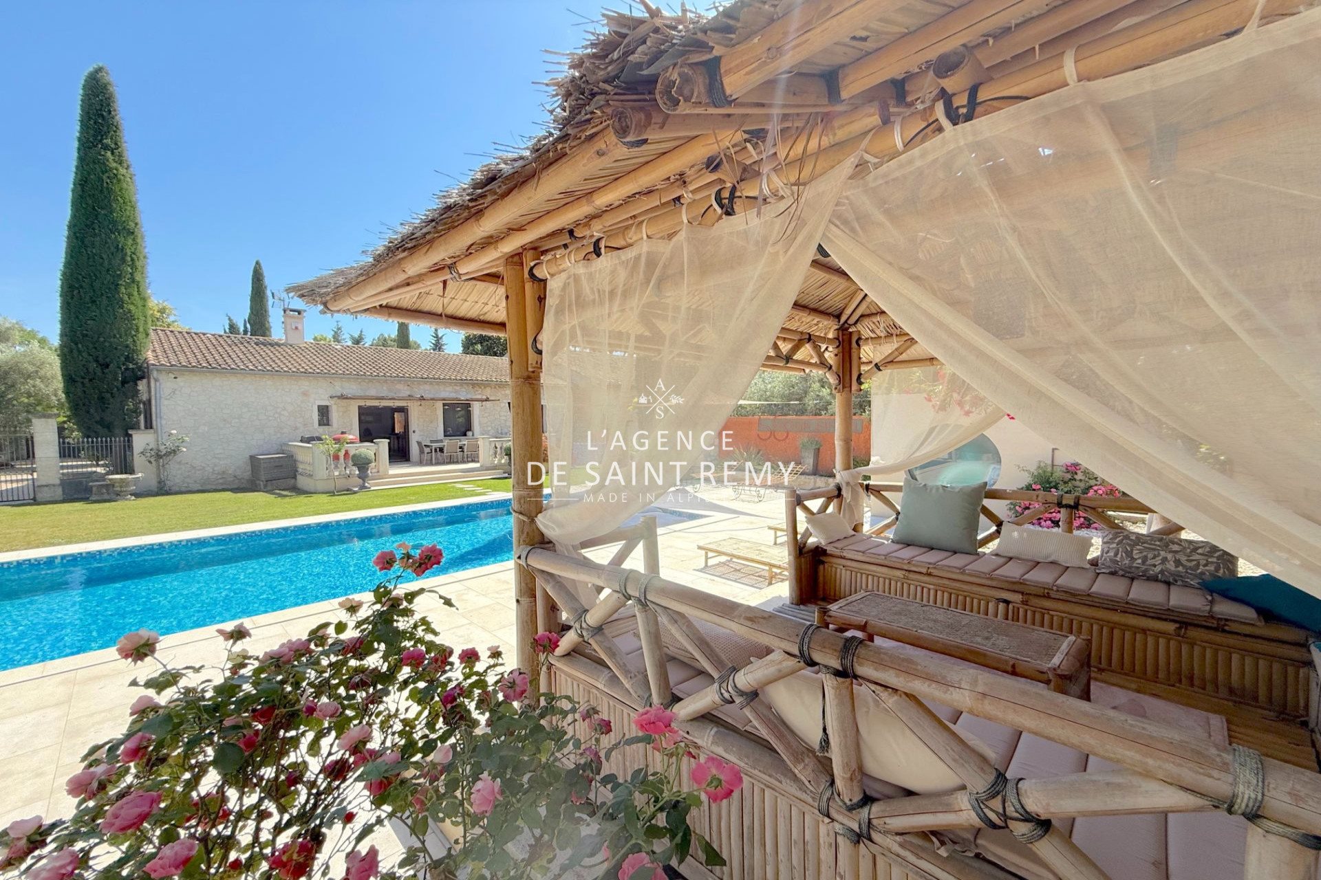 Maison à vendre, 300m², Mollégès
