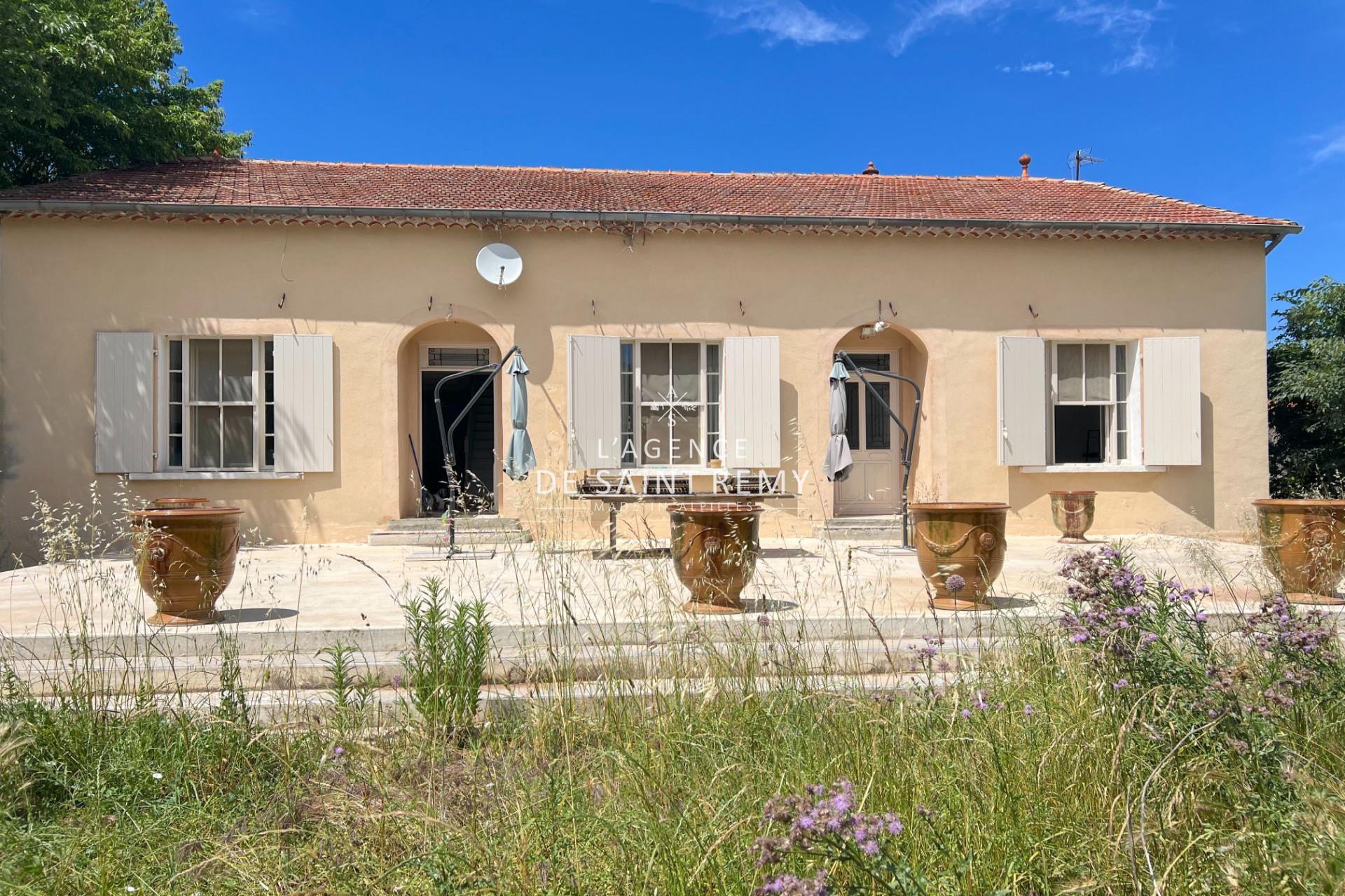 Maison à vendre, 225m², Saint-Rémy-de-Provence