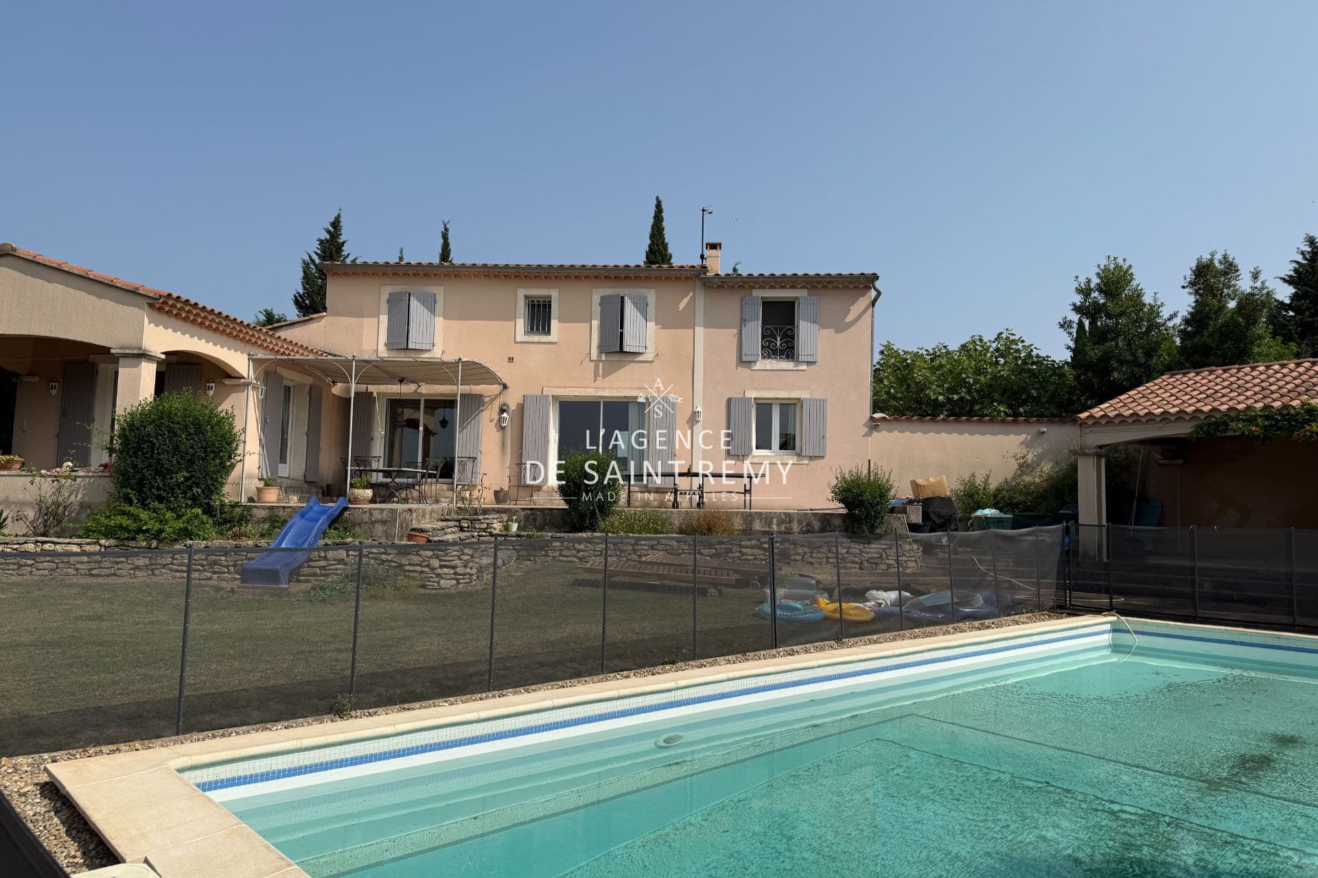 Maison à vendre, 232m², Eyragues