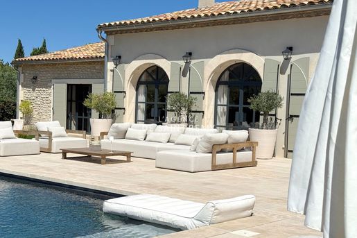 Maison 9 pièces 405 m² · à Saint-Rémy-de-Provence · 405 m² · 4 200 000 €