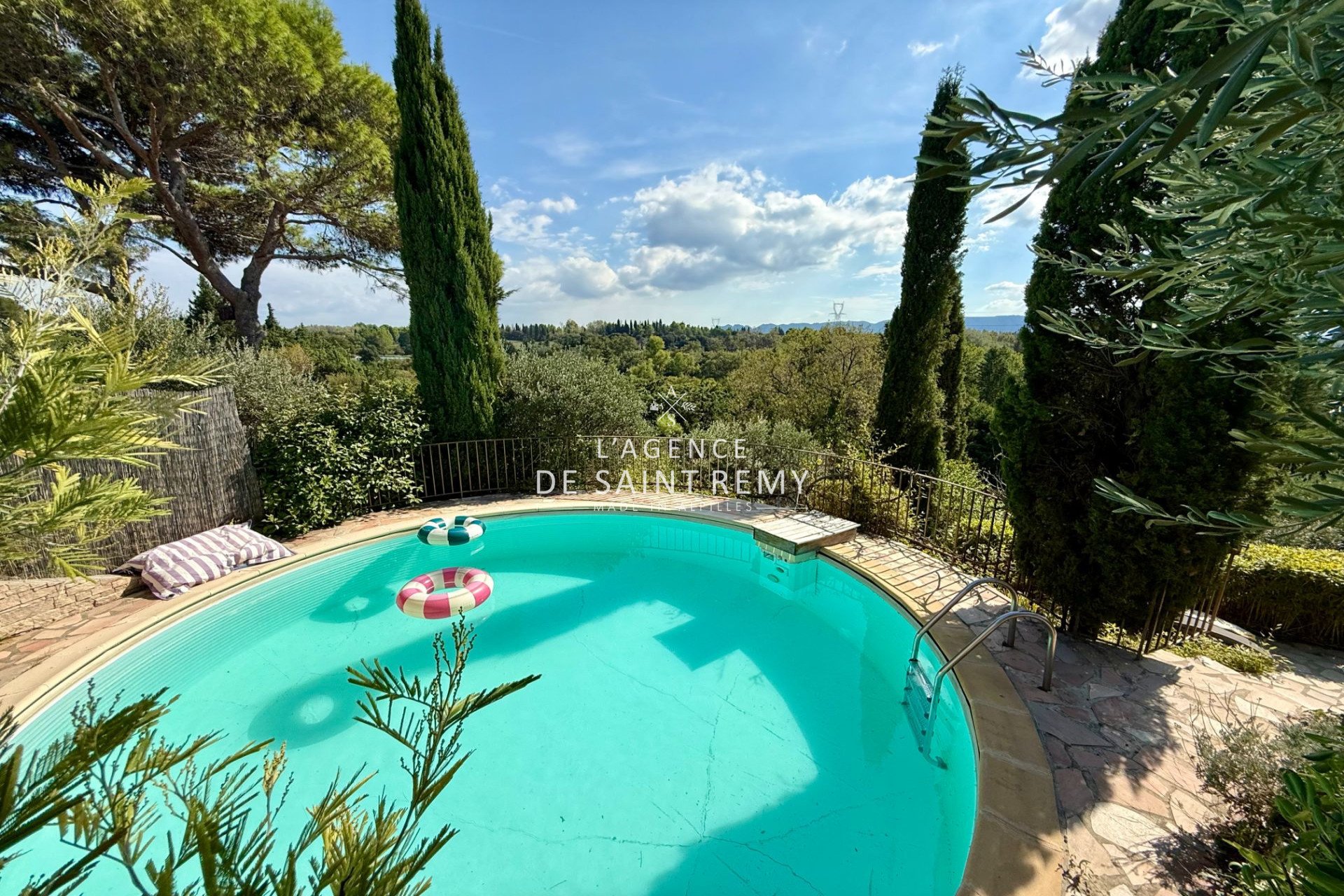 Maison à vendre, 197m², Eyragues