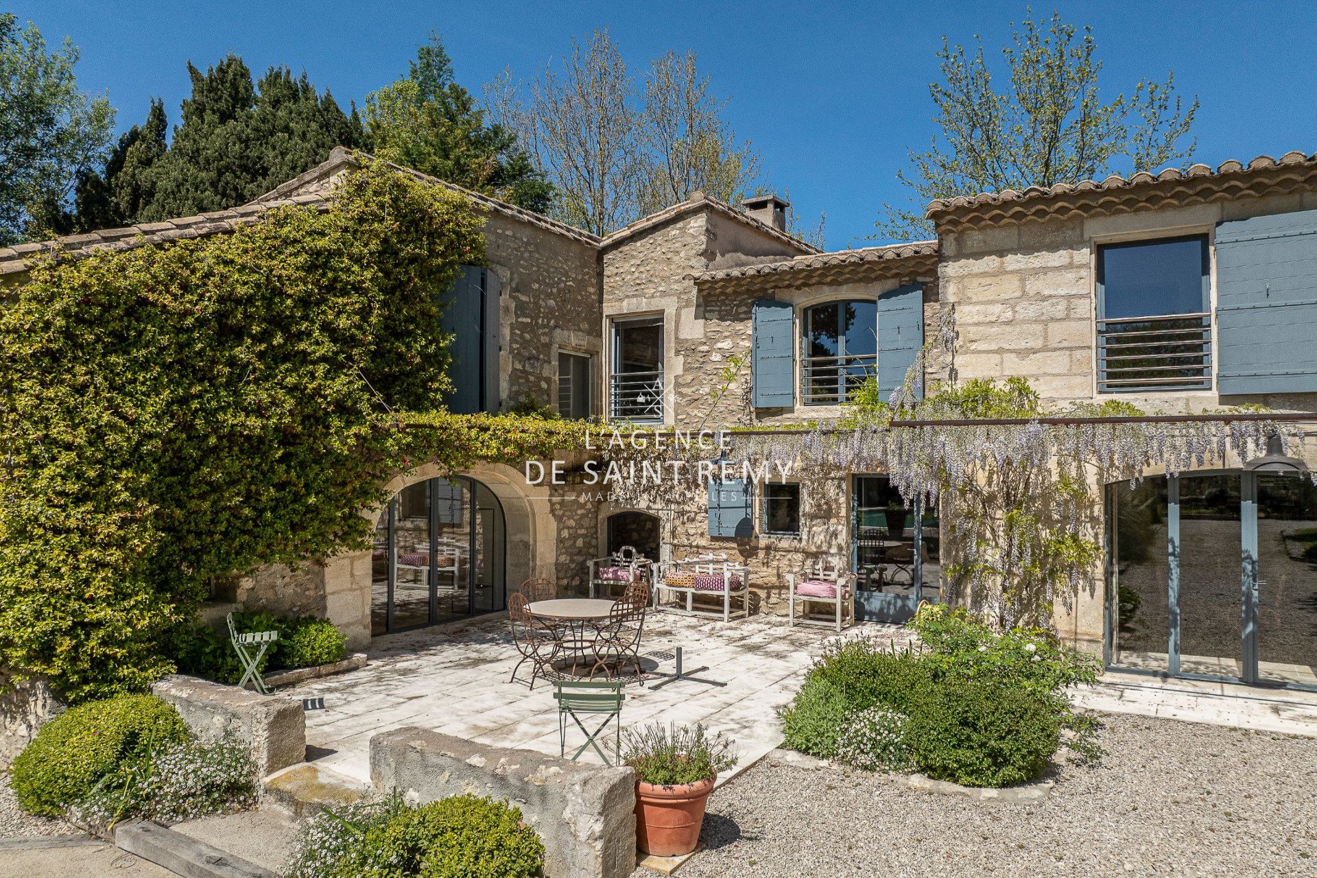 Maison à vendre, 400m², Saint-Rémy-de-Provence