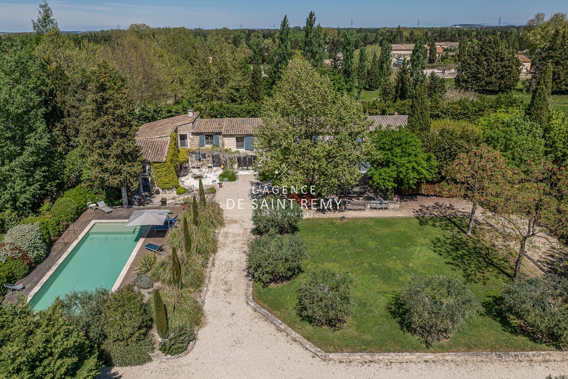 Maison à vendre, 400m², Saint-Rémy-de-Provence