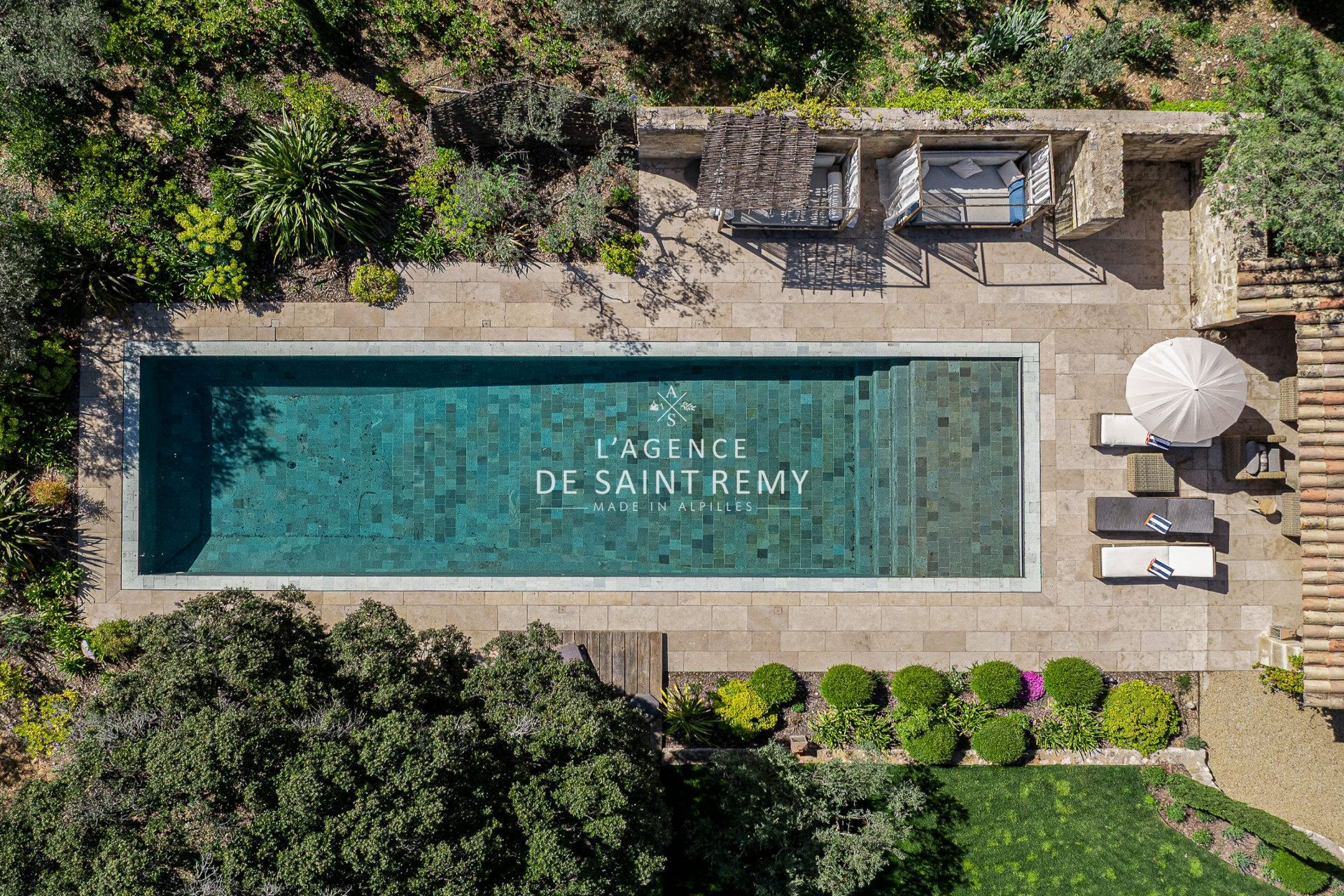 Maison à vendre, 300m², Eygalières