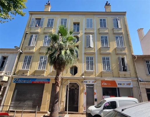 Immeuble 591 m² · à Cannes · 591 m² · 2 400 000 €