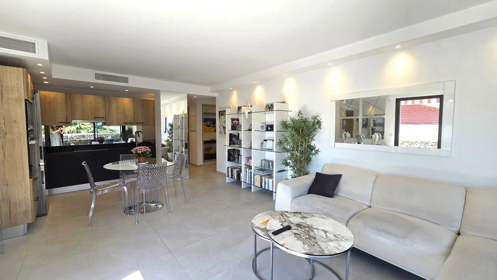 Appartement – Cannes, Hautes Vallergues - Vue 2