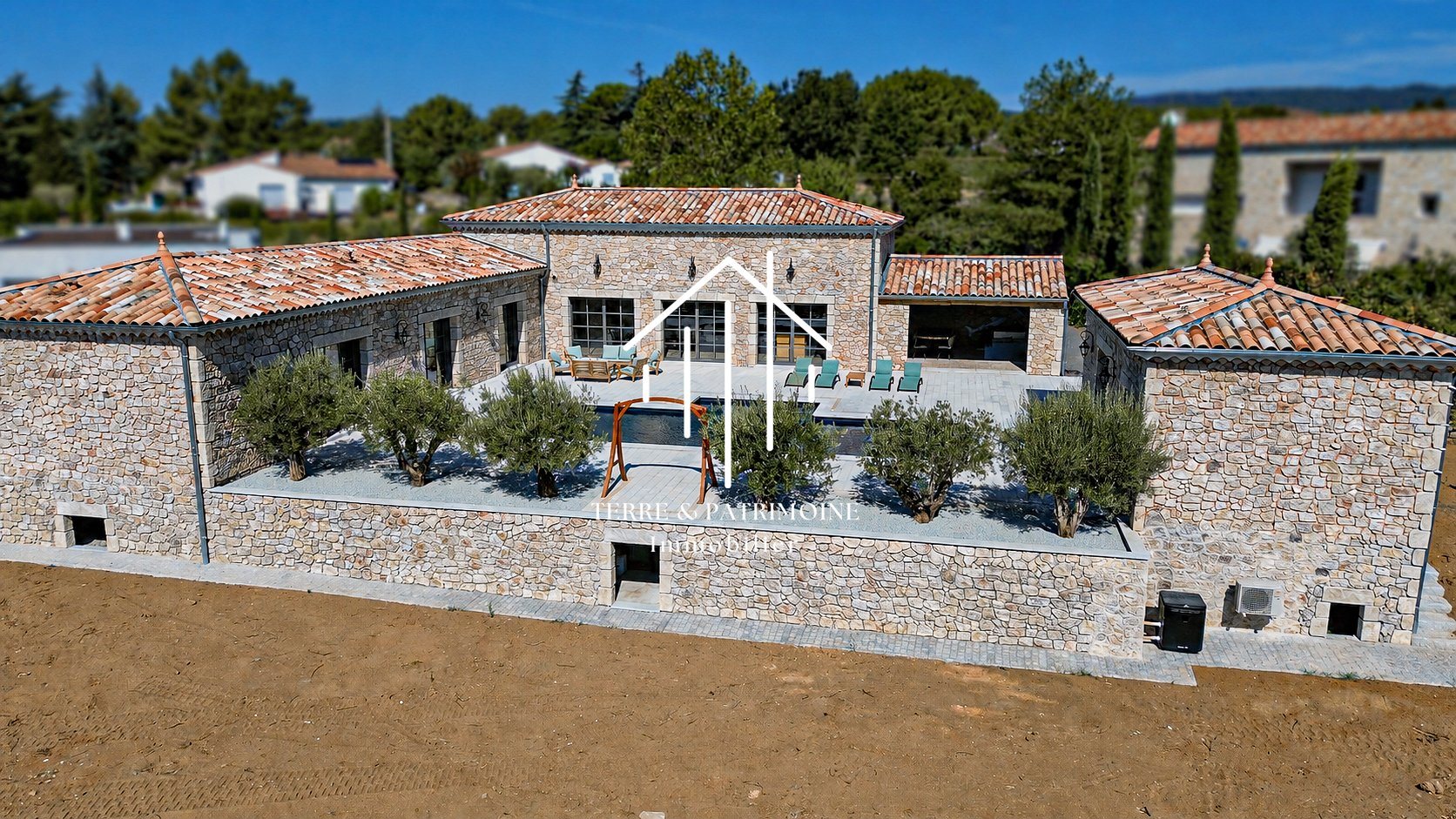 Maison à vendre, 240m², Lablachère
