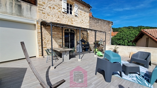 10 pièces 220 m² · à Puy-l'Evêque · 220 m² · 172 000 €