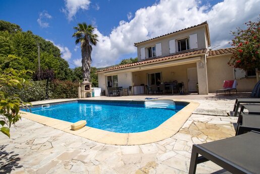 Maison 8 pièces 210 m² · à Ajaccio · 210 m² · 680 000 €