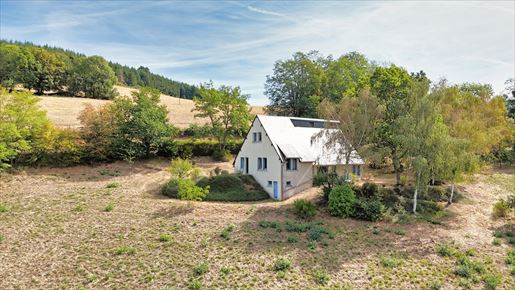 Maison 7 pièces 180 m² · à Cussy-en-Morvan · 180 m² · 195 000 €