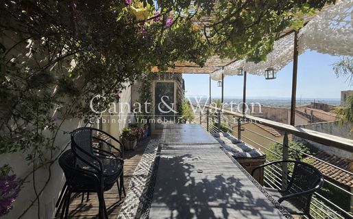 Maison 6 pièces 204 m² · à Hyères · 204 m² · 1 085 000 €