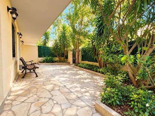 Appartement 4 pièces 80 m² · à Cannes · 80 m² · 649 000 €