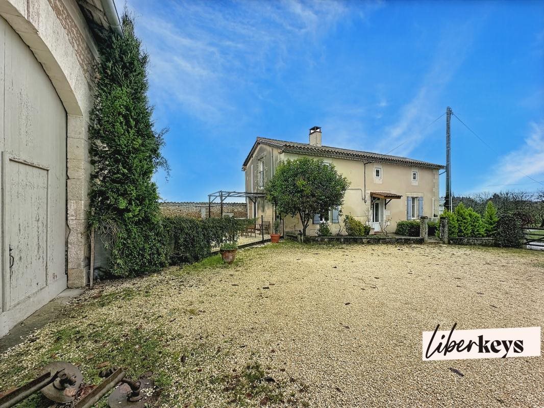 Maison à vendre, 212m², Saint Privat en Périgord