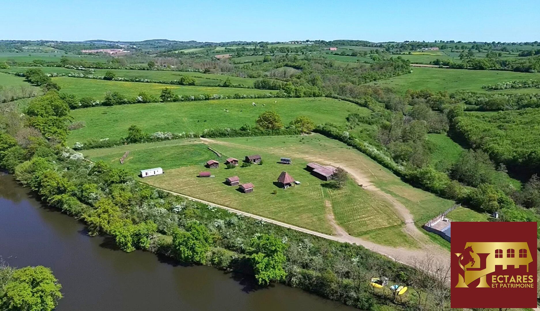 Maison à vendre, 500m², Bourbon-Lancy