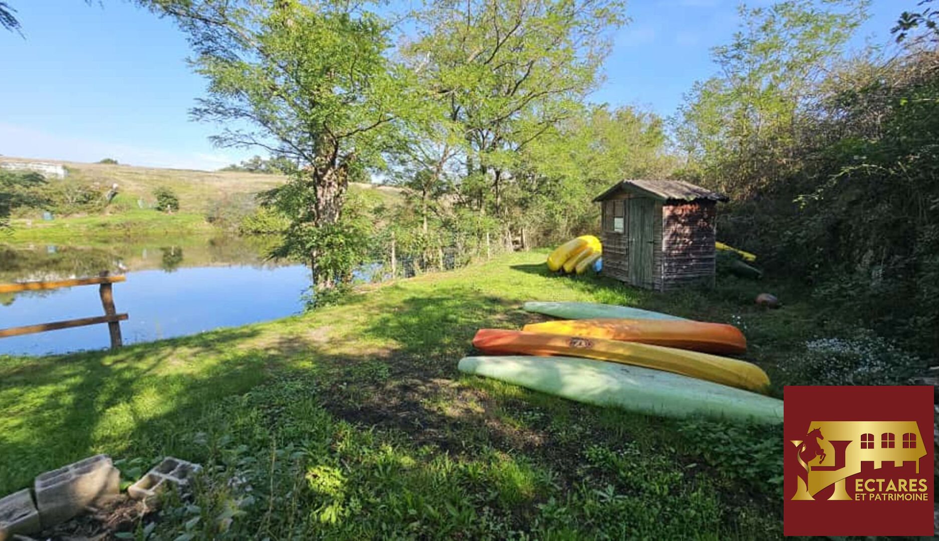 Maison à vendre, 500m², Bourbon-Lancy