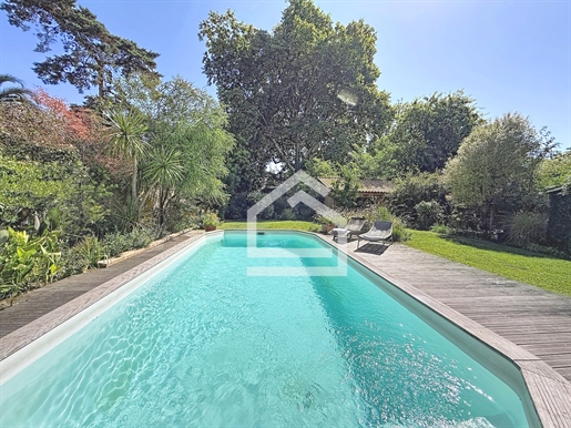 Maison 8 pièces 200 m² · à Le Bouscat · 200 m² · 895 000 €