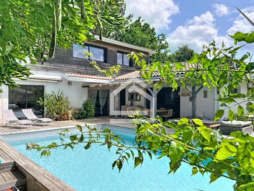 Maison 7 pièces 240 m² · à Lacanau · 240 m² · 1 040 000 €