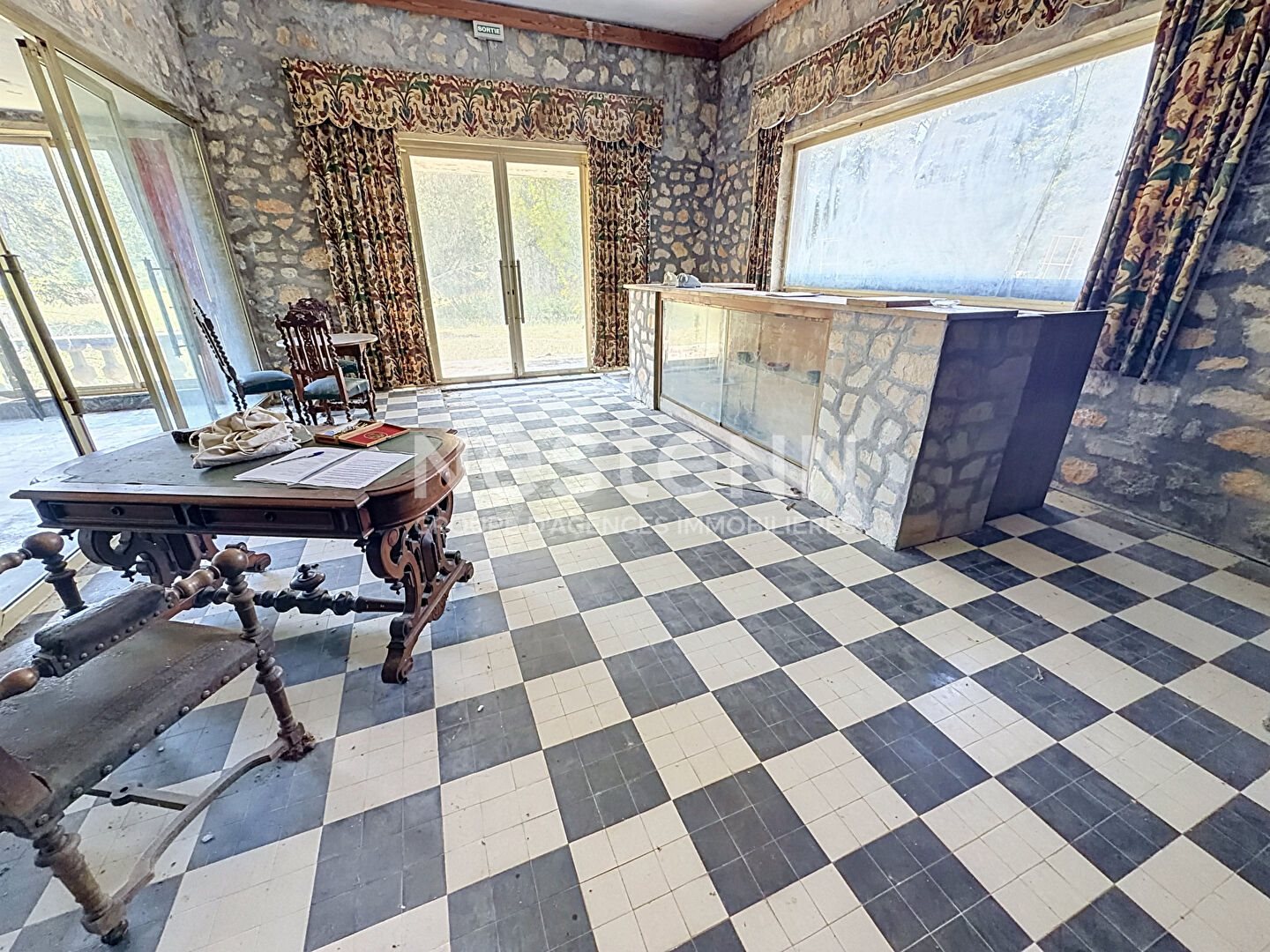 Maison à vendre, 1874m², Séranon