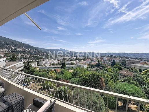 Appartement 4 pièces 75 m² · à Grasse · 75 m² · 279 000 €