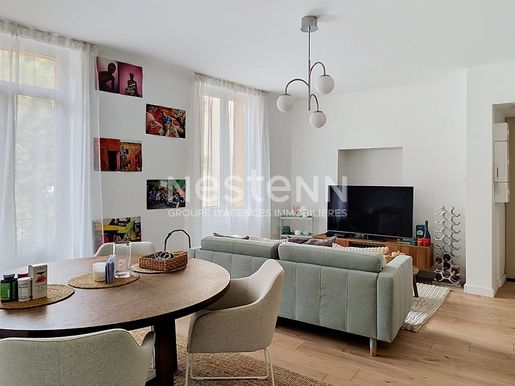 Appartement 3 pièces 62 m² · à Grasse · 62 m² · 210 000 €