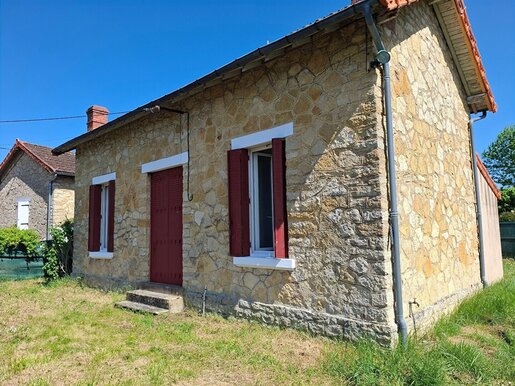 Maison 4 pièces 61 m² · à Saint-Amand-Montrond · 61 m² · 55 000 €
