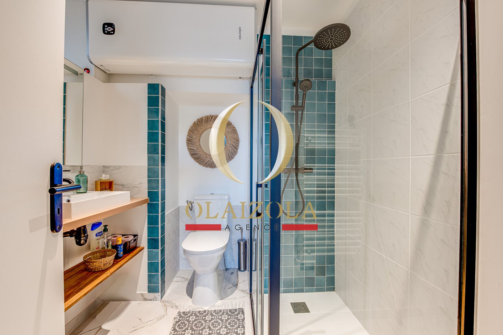 BIARRITZ / QUEEN NATHALIE - Commercial premises near the town center and the ocean. - Plus