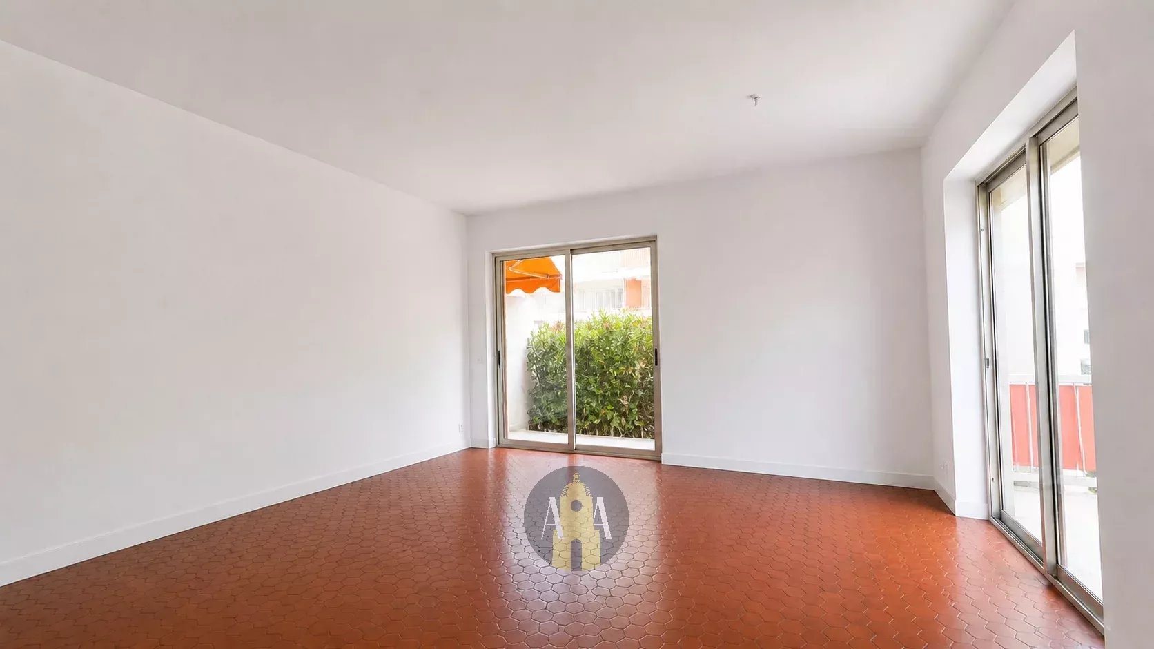 Appartement – Saint-Tropez, Var - Plus