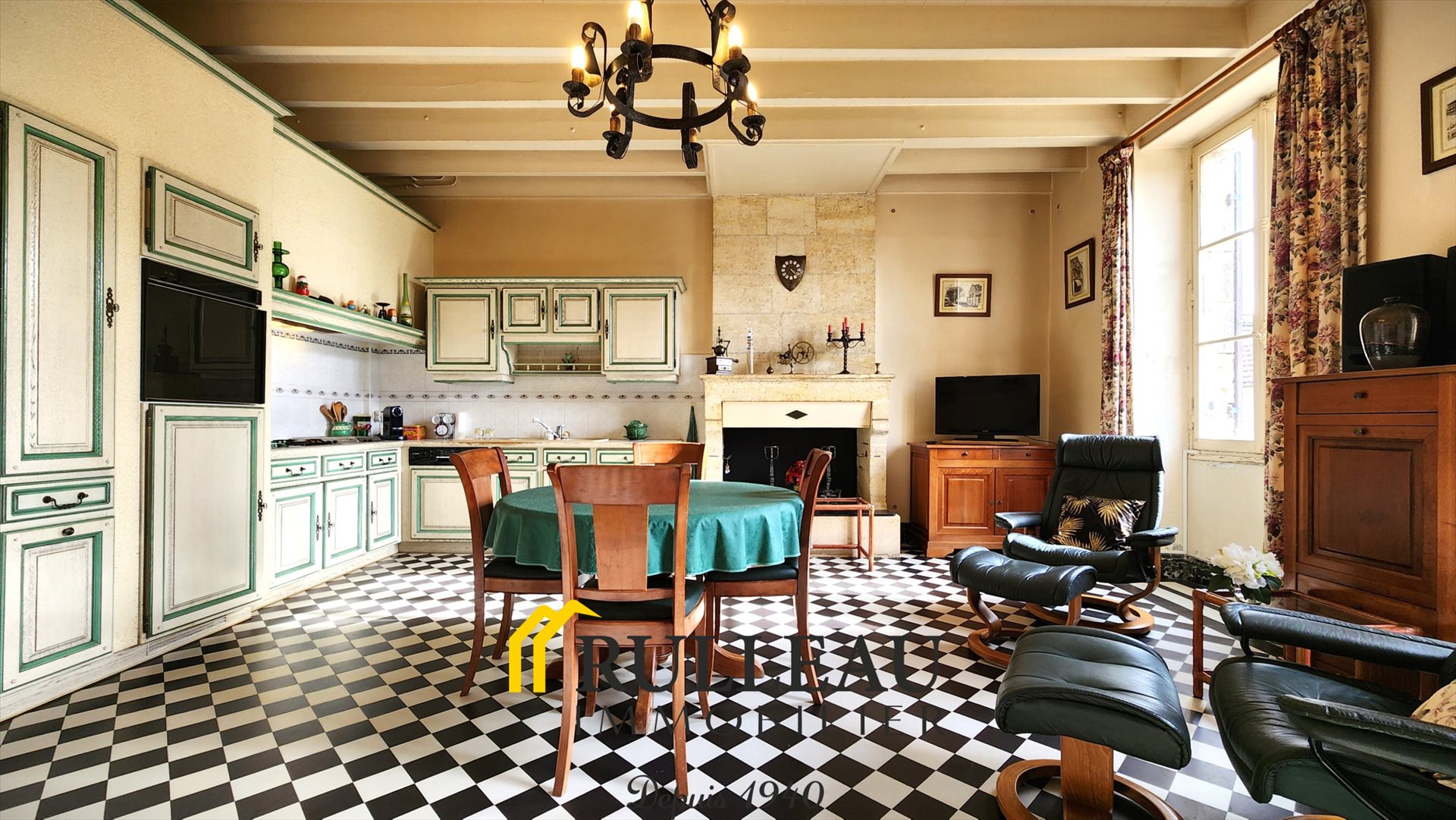 Maison à vendre, 242m², Bourg