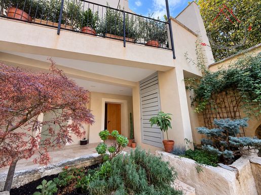 Maison 6 pièces 178 m² · à Pernes-les-Fontaines · 178 m² · 575 000 €