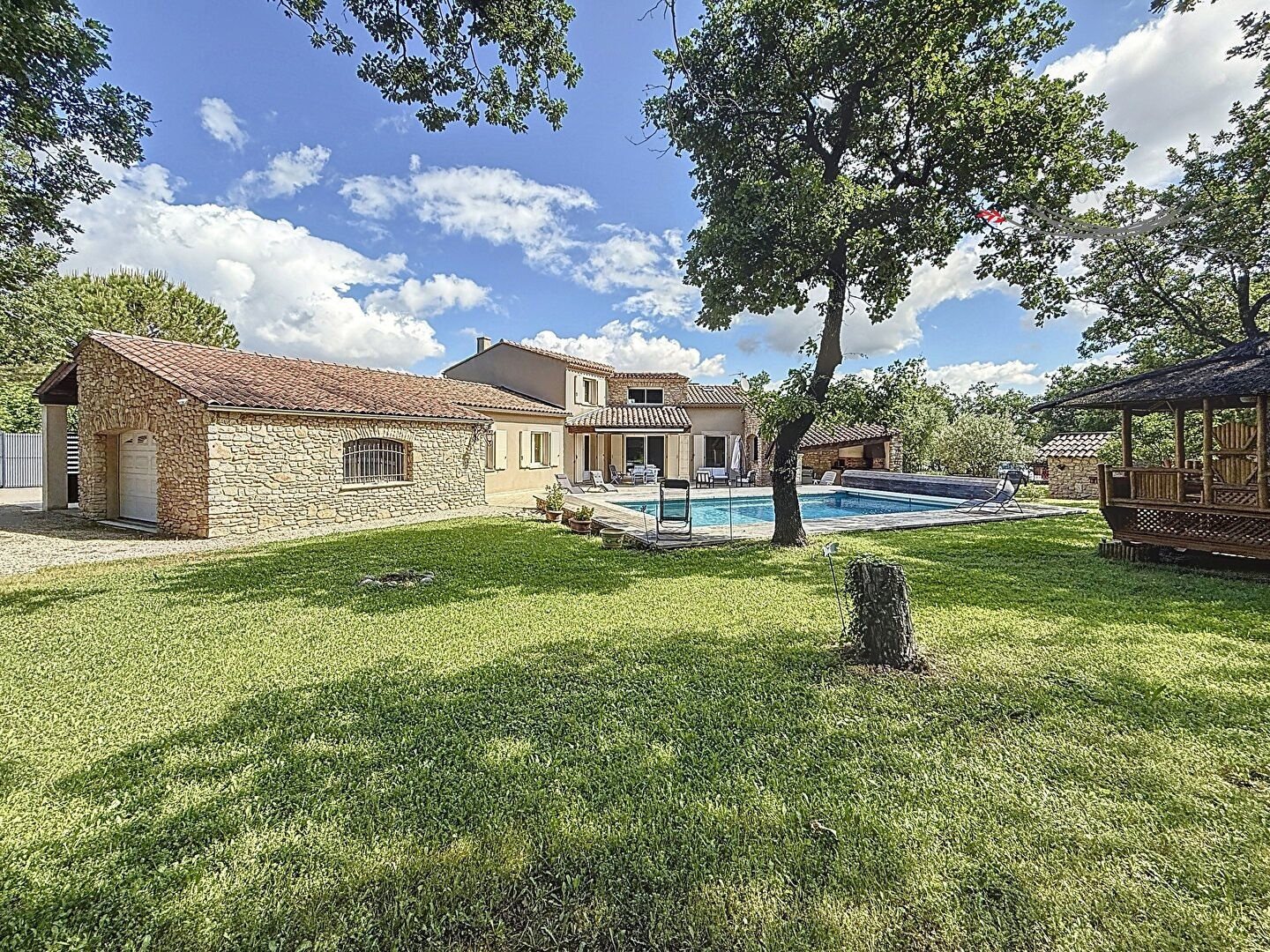 Maison à vendre, 219m², La Roque-sur-Pernes