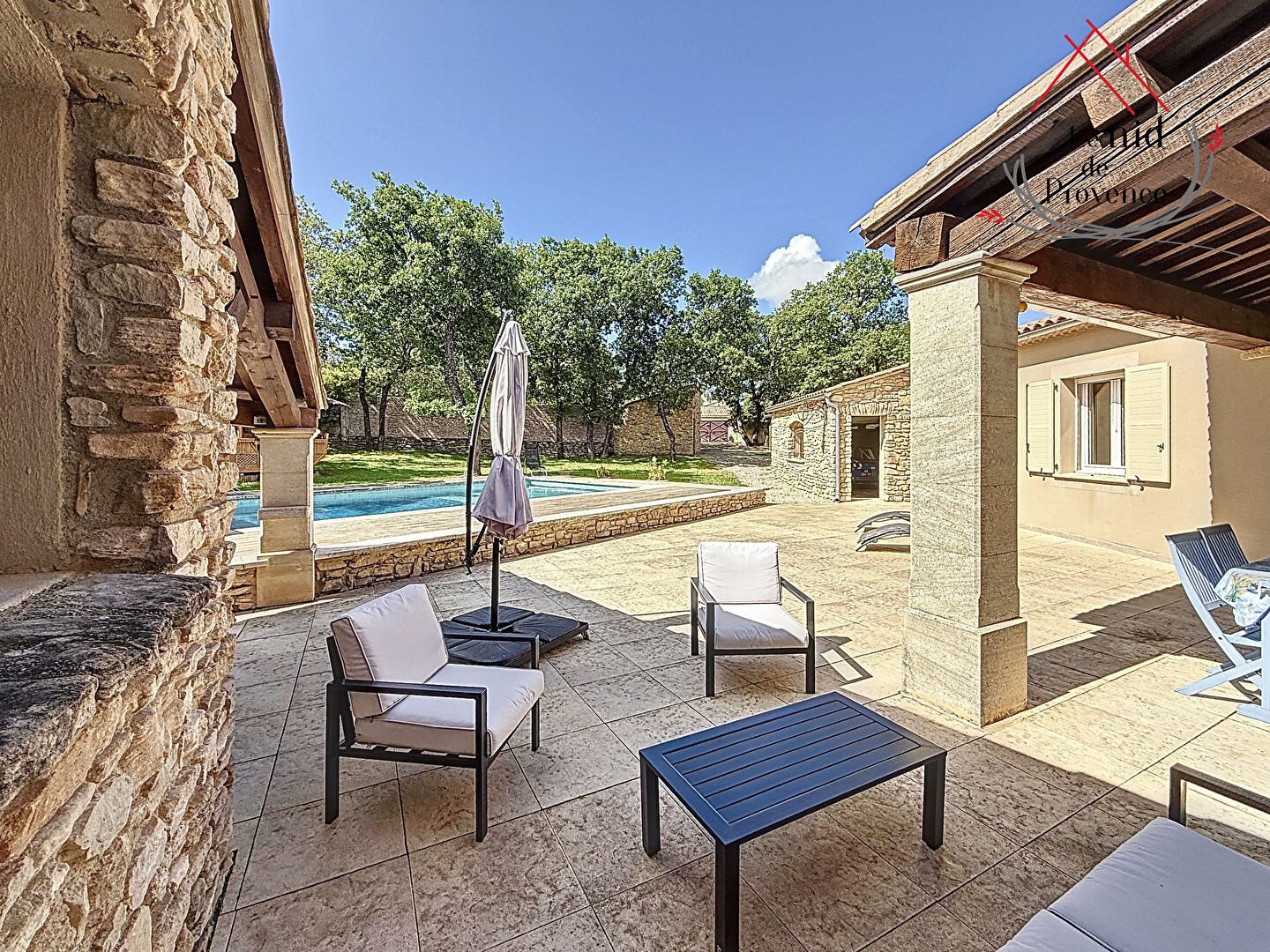 Maison à vendre, 219m², La Roque-sur-Pernes