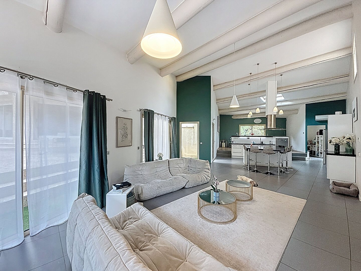 Maison à vendre, 327m², Saint-Saturnin-lès-Avignon