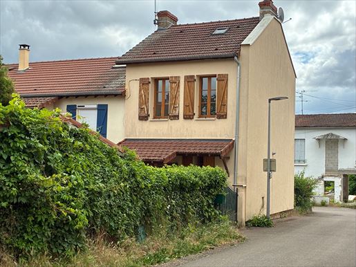 Maison 4 pièces 80 m² · à Châtenoy-le-Royal · 80 m² · 125 000 €