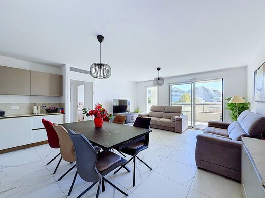 Appartement 4 pièces 80 m² · à Villeneuve-Loubet · 80 m² · 690 000 €